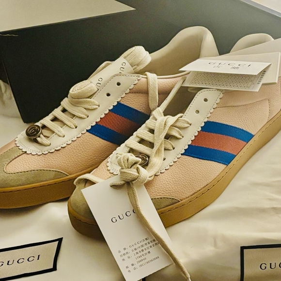 Gucci G74 Beige and Blue Lace-Up Sneakers - Picture 1 of 4
